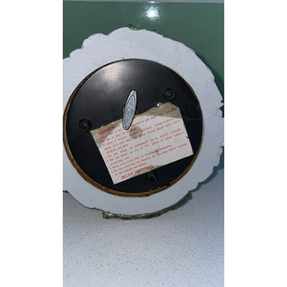 Easter Bunny Musical Snow Glitter Globe Plays Peter Cottontail 6" Tall - Picture 5 of 7